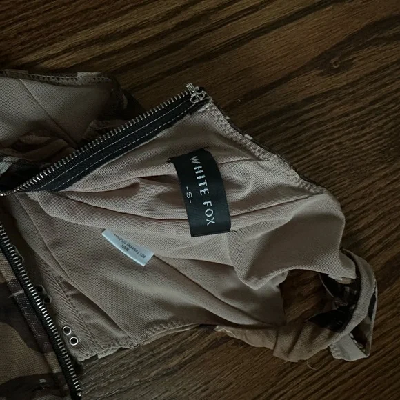 White Fox Boutique corset crop top - brown swirl - Picture 4 of 6